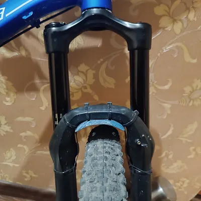 Вилка Rock Shox Lyrik RC Charger 2