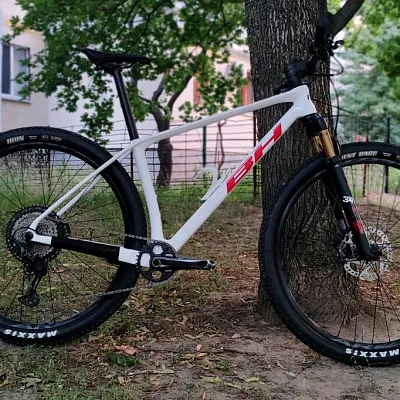 BH Ultimate EVO 8.5 карбоновий хардтейл 29"