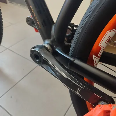Шатуни Shimano Deore 175mm + каретка