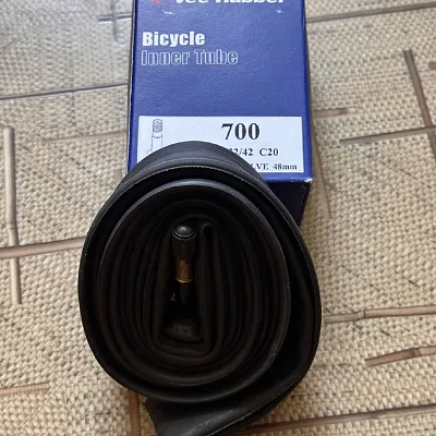 Камера Vee Rubber 700x32-42c AV 48mm