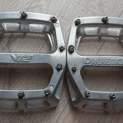 Педалі DMR V12