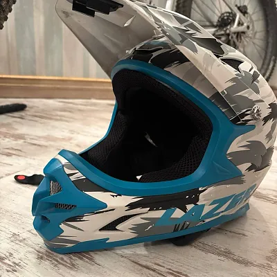 Шолом Lazer S