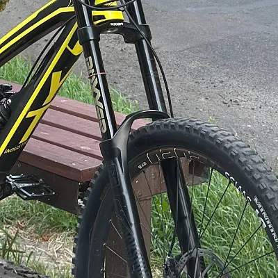 Вилка Rock Shox Boxxer 2016 Team 27.5