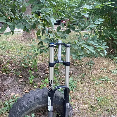 Rock Shox Boxxer вилка 200 мм
