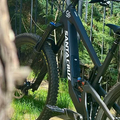 Santa Cruz Nomad V6 XL