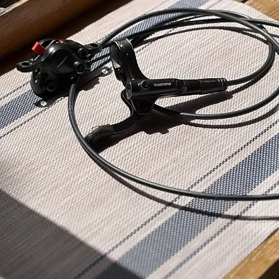 Гальмо заднє Shimano BR-MT200 дискове гідравлічне