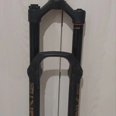 Вилка Rock Shox Lyrik Select+ Charger 3 35мм 150мм