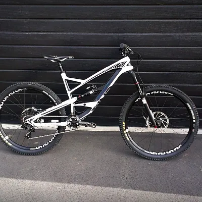 YT Capra CF рама M 2014-2017 white/black