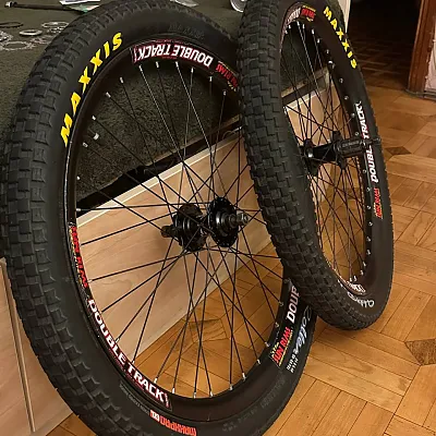 Колеса 24" Sun Rims + Yamato + Maxxis
