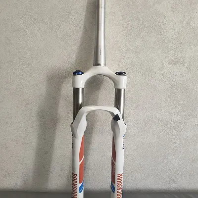 Rock Shox Recon 100мм передня вилка 26"