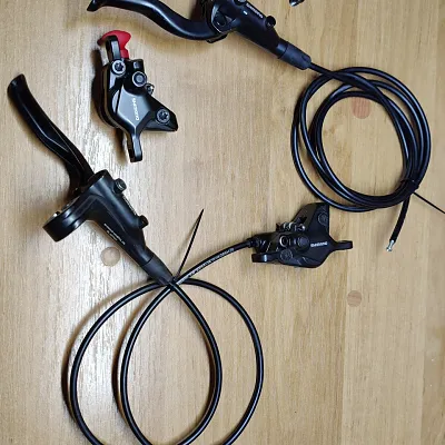 Гальма Shimano MT 200 передні та задні