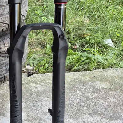 Вилка Rock Shox Revel 27.5 130mm 15x110