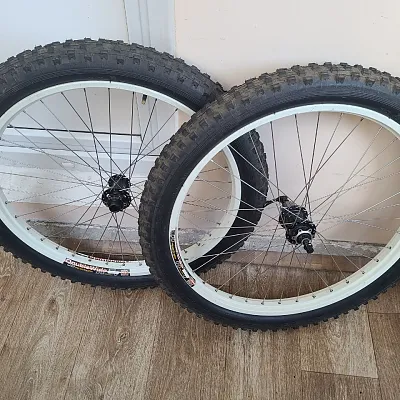 Wheelset Double White 26