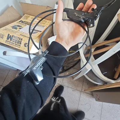 Задні гальма SRAM Code R з гідролінією