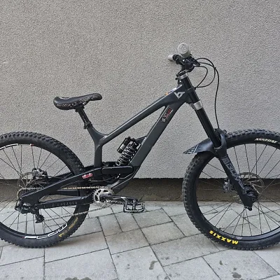YT Tues 2021 AL 27.5 M — DH велосипед