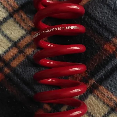 Пружина RockShox Metric Coil Electric Red 425lbs + RockShox 350×2,75 + RockShox Metric Coil 400lbs