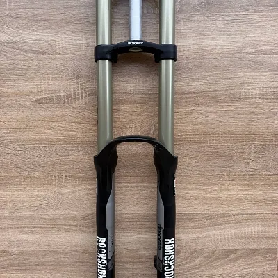 Вилка Rock Shox Boxxer R2C2