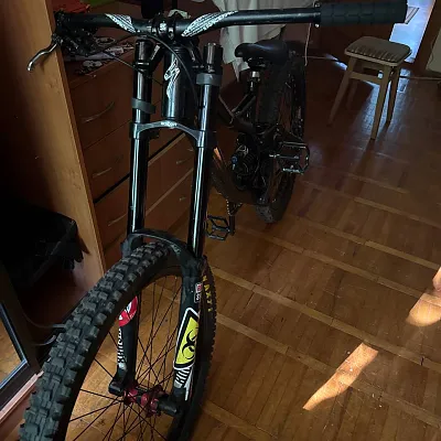 Вилка RockShox Boxxer 2016