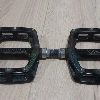 Педалі DMR V12 Cosmic