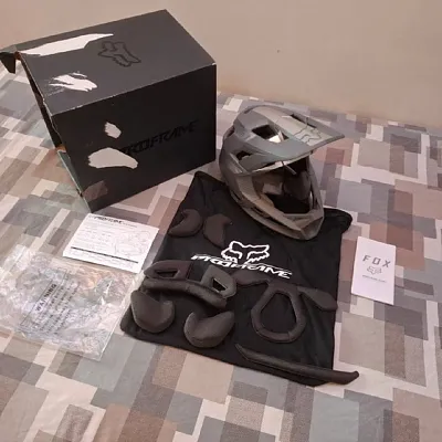 Шолом Fox Proframe + Leatt Gravity 4.0 + Leatt Gravity 1.0 та ін.