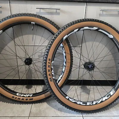 Колеса Race Face 29" карбонові