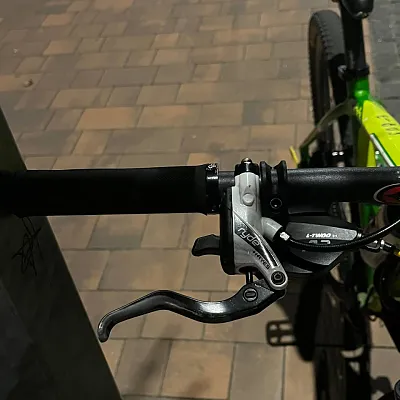 Гідравліка Hayes на Shimano MT200