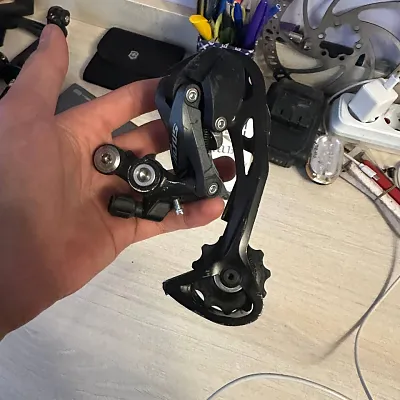 Перемикач Shimano Altus 9 швидкостей