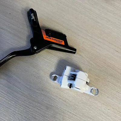 Ручка і каліпер Tektro