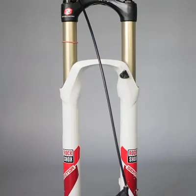 Вилка RockShox Sector RL 26" 140 мм