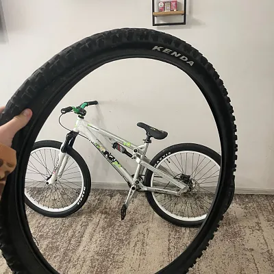 Покришка Kenda Kinetics 26 2.3"