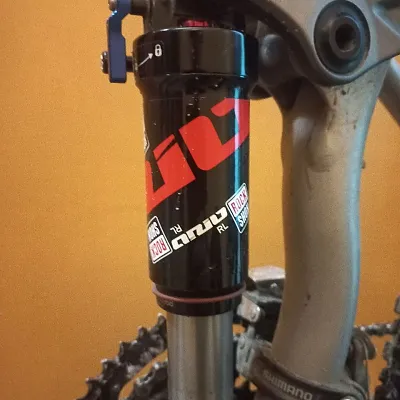 Амортизатор RockShox Aero RS повітряний