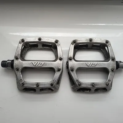 Педалі DMR V12