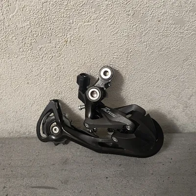 Perемикач Shimano Altus RD-M2000-SGS