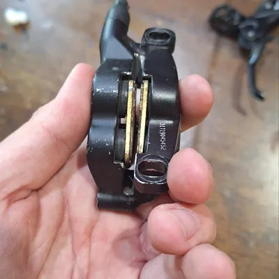 Гальма SRAM G2R передня з колодками
