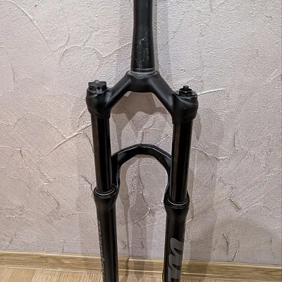 Передня вилка Manitou Machete 140mm Boost 15x110