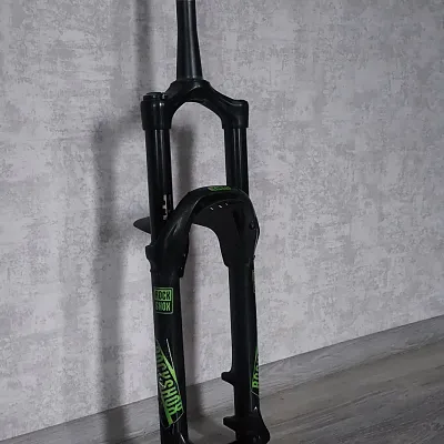 Вилка RockShox Yari RC 160 мм