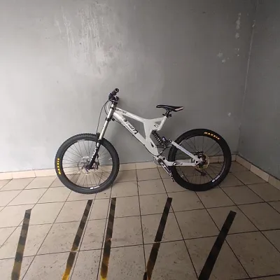 Велосипед Specialized Big Hit 1