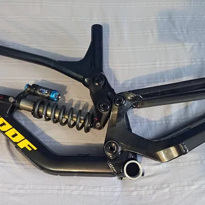 Рама Nukeproof Dissent 290 + Fox DHX 5.0