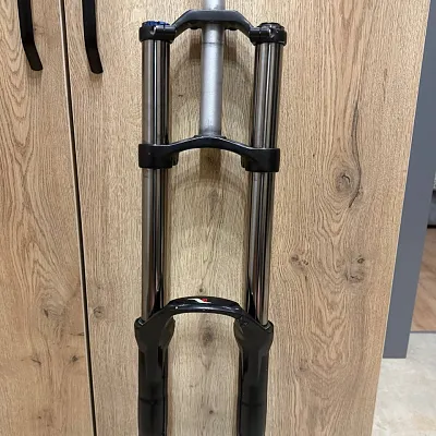 Вилка Rock Shox Domain R Dual Crown
