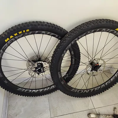 Колеса Bontrager Line PRO 30 Carbon 29"