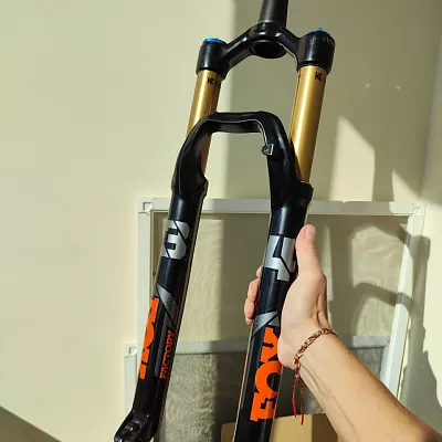 Вилка Fox Factory 34 130mm Fit Grip 2 Kashima 29"