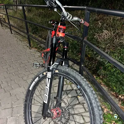YT Capra CF Pro 2018