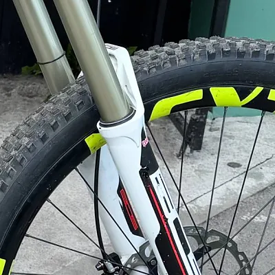 Вилка Bos Deville 27.5 170 мм хід