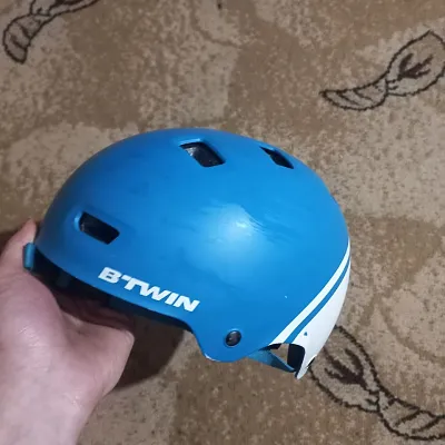 Шолом BMX BtWin