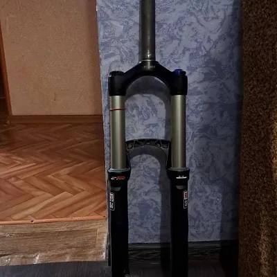 Вилка Rockshox Sektor RL Gold Coil 150 мм