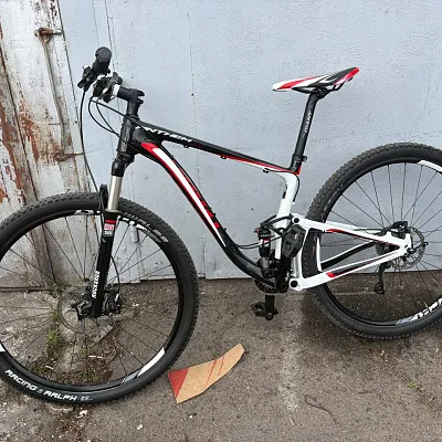 Двопідвісний велосипед Giant Anthem X 29"