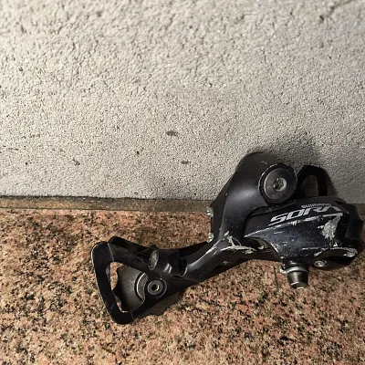 Задний перемикач Shimano Sora RD-R3000