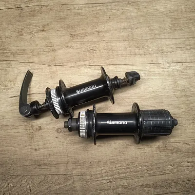 Втулки Shimano FH-TX505 + HB-TX505 + ротор SM-AT10-S + педалі Welogo + винос Cannondale C3
