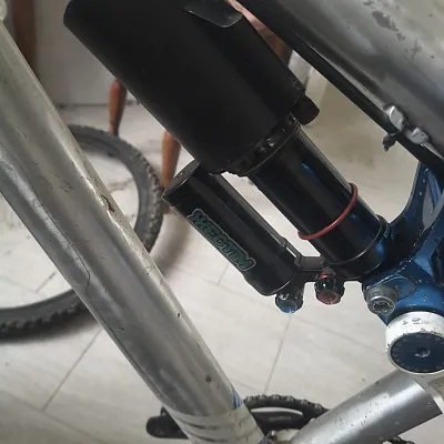 Rock Shox Vivid Air амортизатор 216x63