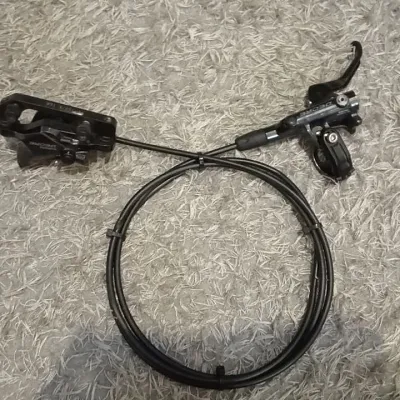 Задній тормоз Shimano Deore M-6100